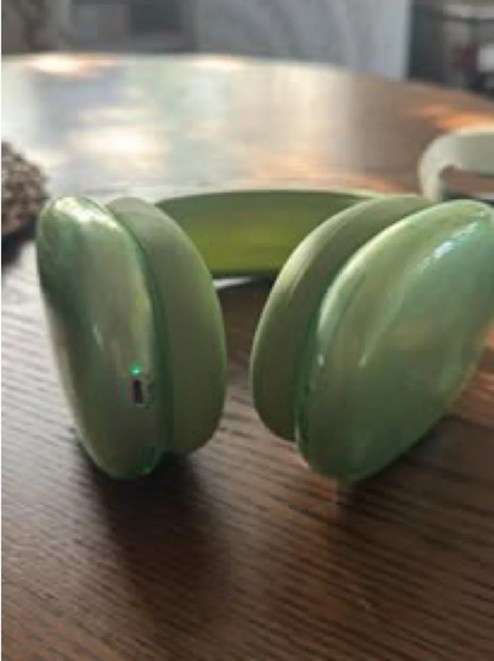 AirPod Max Pro Green